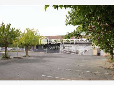 Vente local commercial de 400m² empl N°1 à Castres