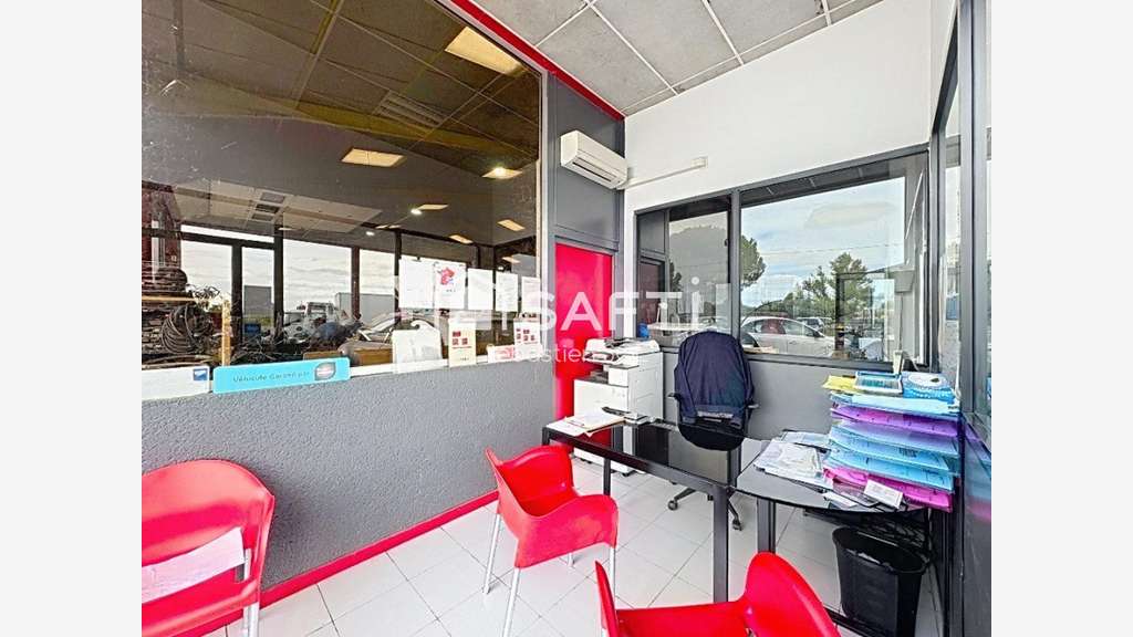 AV ensemble immobilier d'activité à Septfonds