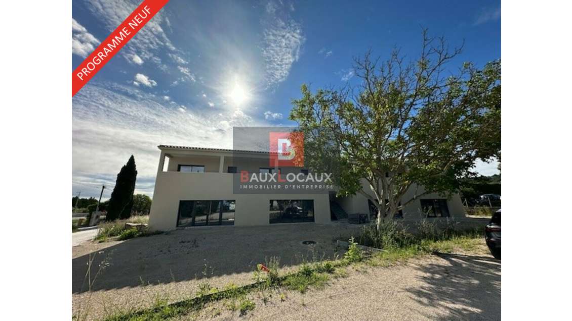 Local commercial de 72m² neuf à vendre à Cavaillon