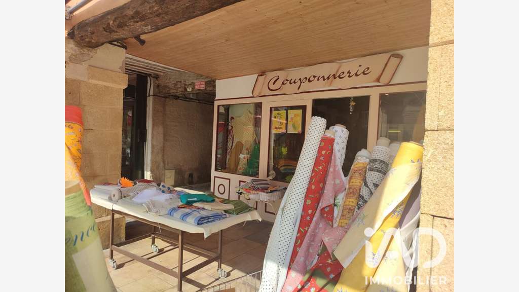 Vente local commercial Place aux Herbes Cavaillon