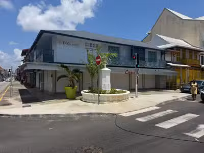 Cayenne centre Fonds de commerce de l'enseigne de