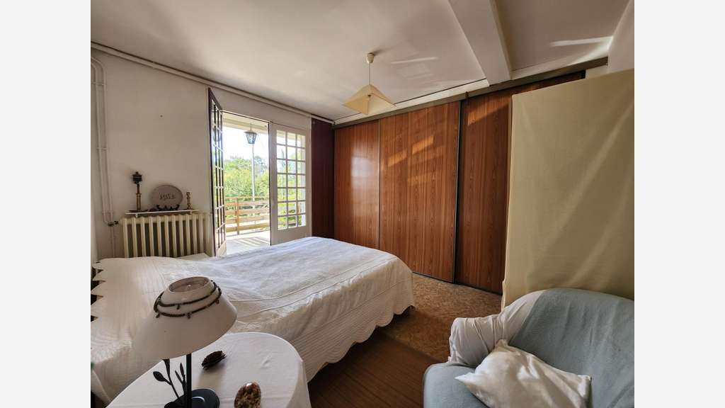 AV chalet comprenant 5 appartements à à Cazaubon