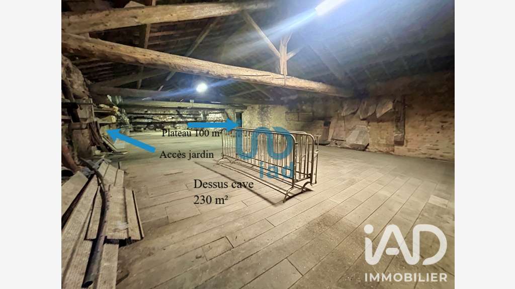 Vente ancienne cave viticole de 660m² à Cazedarnes