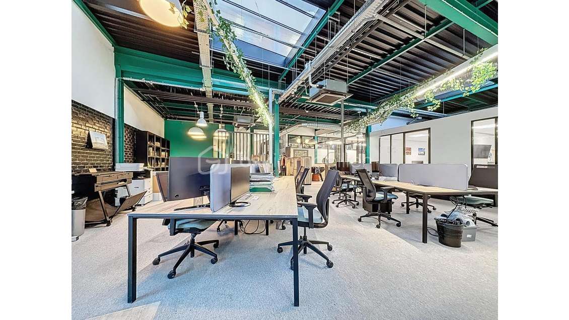 Murs de locaux professionnels à vendre à Cergy  