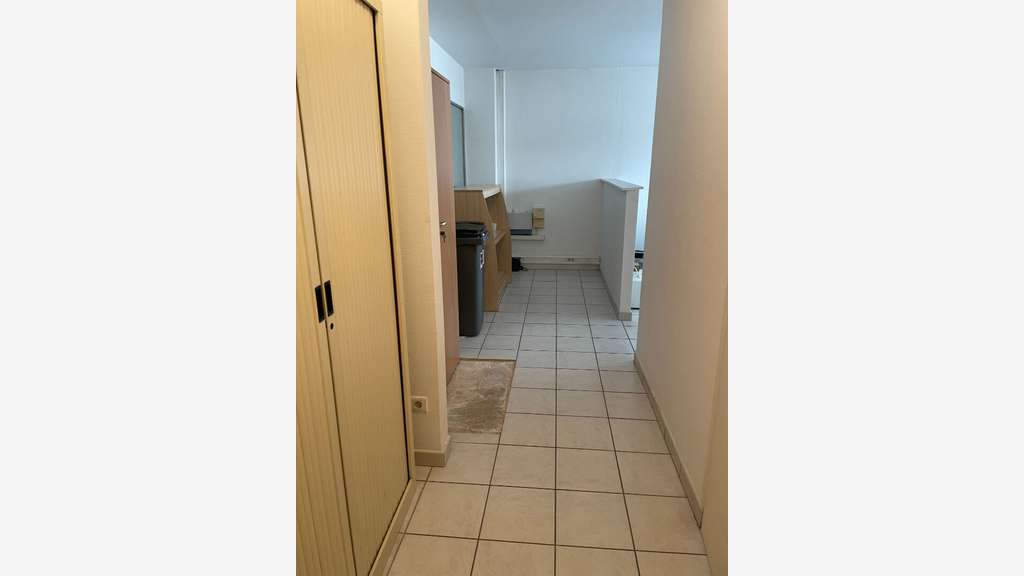 AV local commercial 52m² libre à Chalon sur Saône