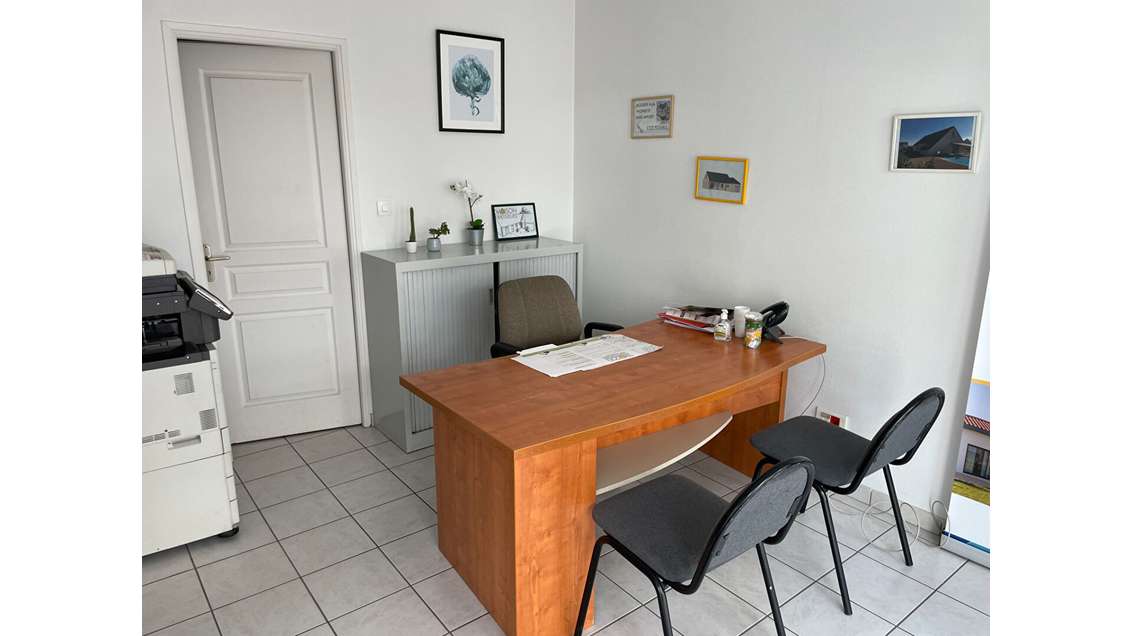 AV local commercial 52m² libre à Chalon sur Saône