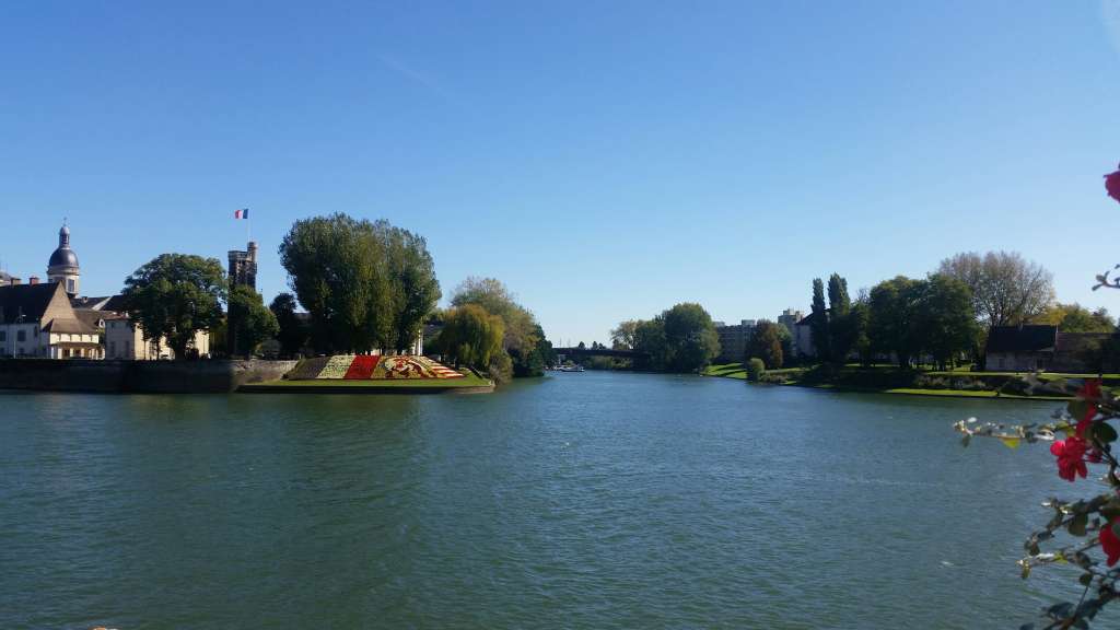 Vente local commercial sur axe passant Chalon s/s