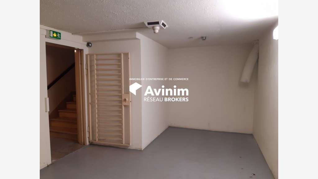 Local commercial 110m² à vendre à Chambéry