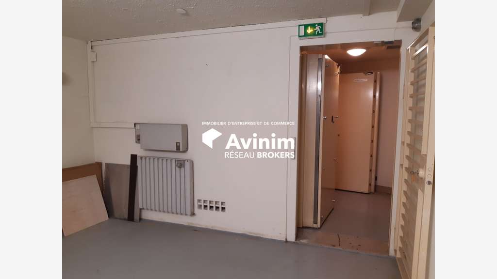 Local commercial 110m² à vendre à Chambéry