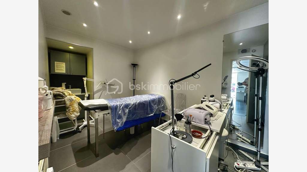 Local 71m² secteur Mérande à Chambéry