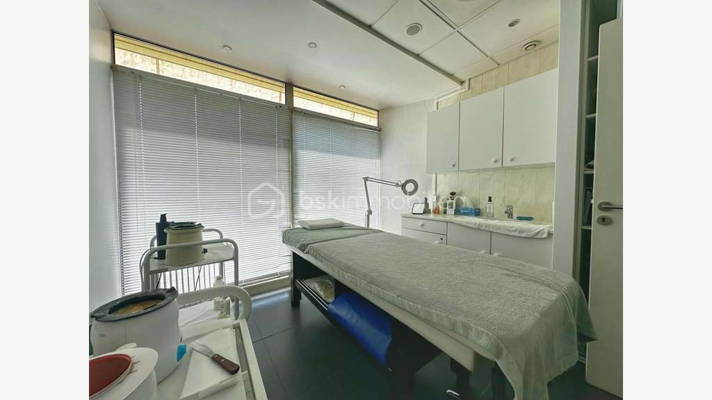 Local 71m² secteur Mérande à Chambéry