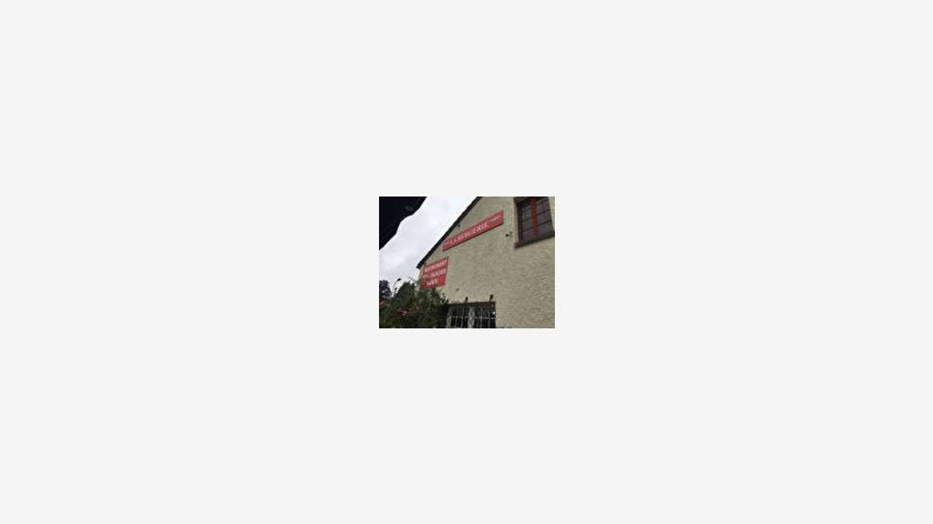 Vente ancien restaurant 440m² Chamboret axe N147