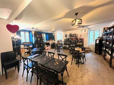 Local commercial de 220m² à vendre à Champniers