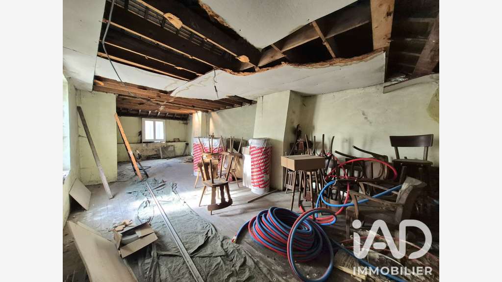 Vente local commercial 51m² à Charleville-Mézières