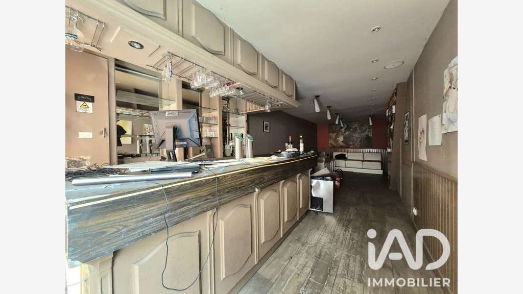 Vente local commercial 51m² à Charleville-Mézières