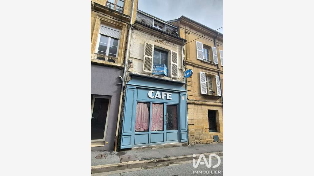 Vente local commercial 51m² à Charleville-Mézières