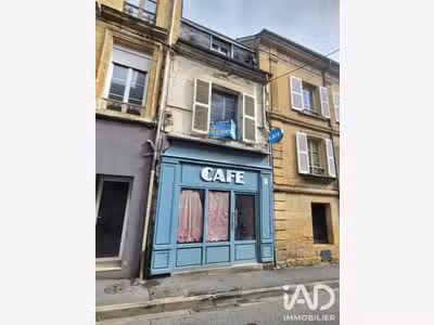 Vente local commercial 51m² à Charleville-Mézières