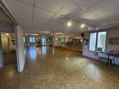 Local 119m² avec parking à vendre à Chartres