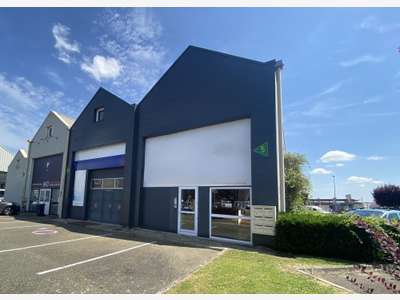Vente local commercial 431m² à Chartres accès A11