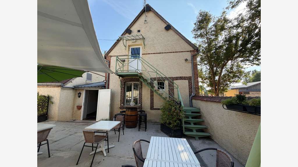 Murs et fonds Resto-Bar-Chambres d'hôtes
