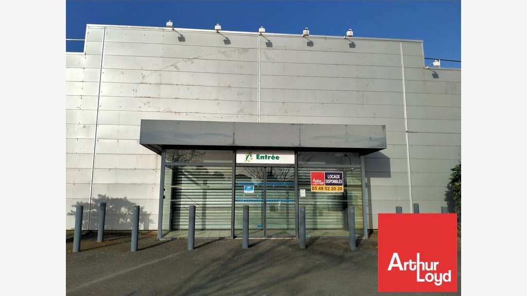 Cède local commercial 1950m² Chasseneuil du Poitou