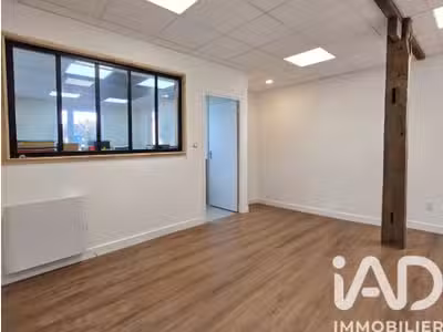 Av bâtiment pro 760m² à Chasseneuil-sur-Bonnieure