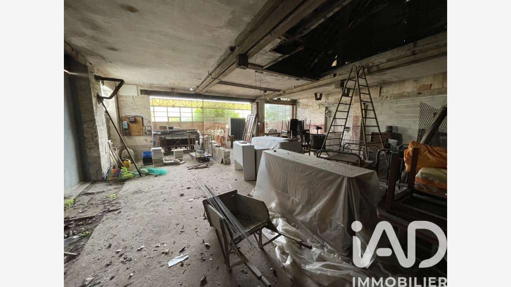 Vente local commercial 160m² à Château-Thierry