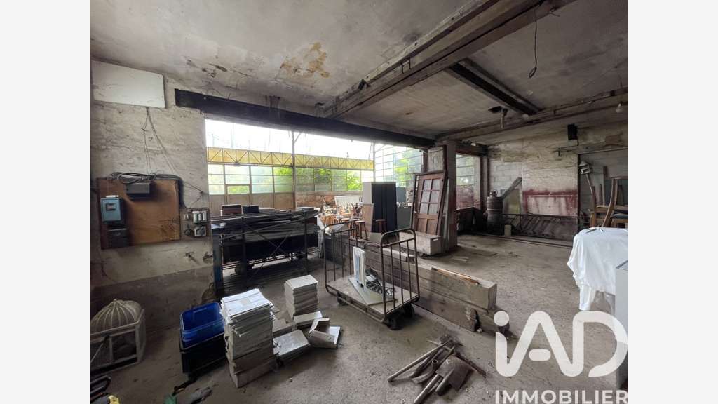 Vente local commercial 160m² à Château-Thierry