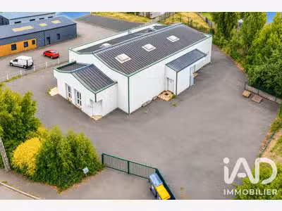 Vente local d'activité de 385m² à Châteaubourg