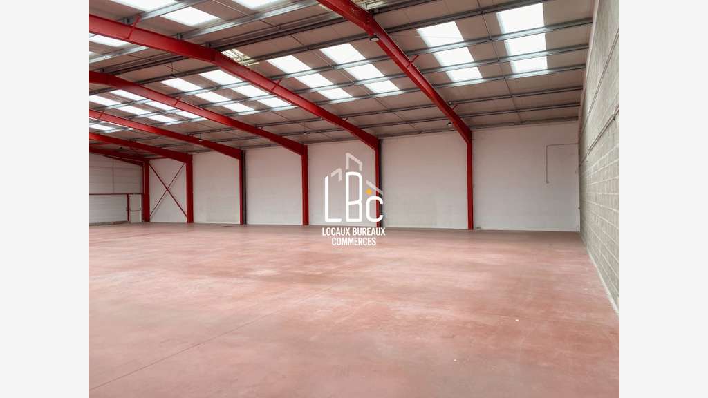 À vendre local commercial 709m² à Châteaubriant