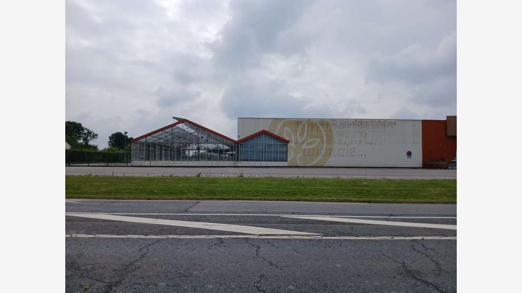 Local 1750m² zone commerciale Chateaubriant
