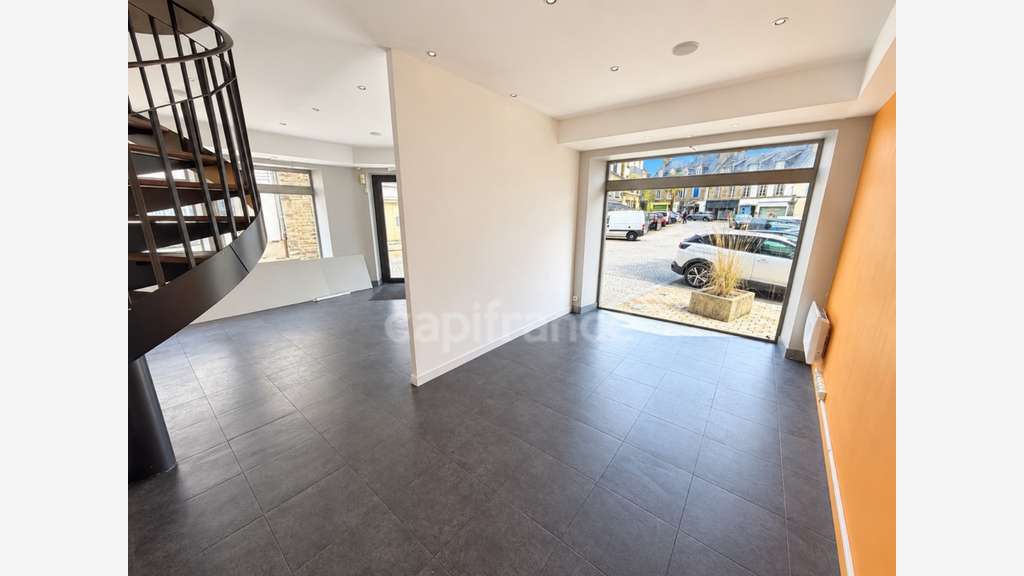 Local/bureau 87m² à vendre Châteauneuf du Faou
