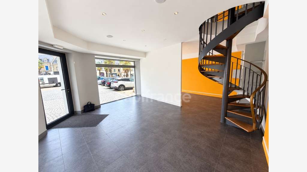 Local/bureau 87m² à vendre Châteauneuf du Faou