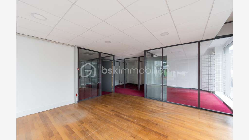 AV local commercial / bureaux 200m² à Châteauroux