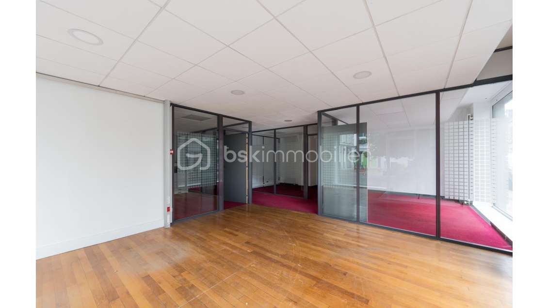 À Vendre - Local commercial / bureaux - 200 m² - H