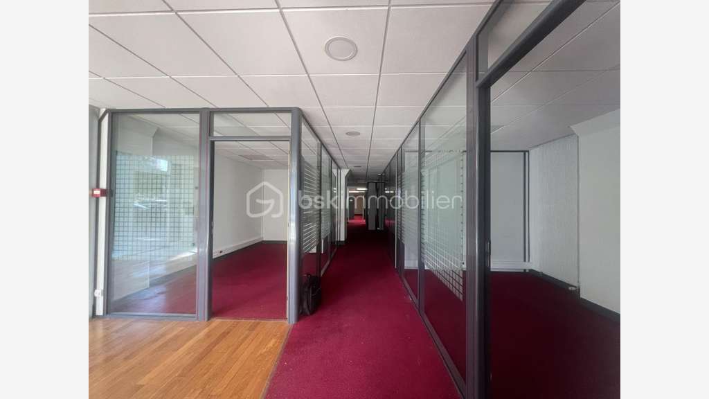 AV local commercial / bureaux 200m² à Châteauroux