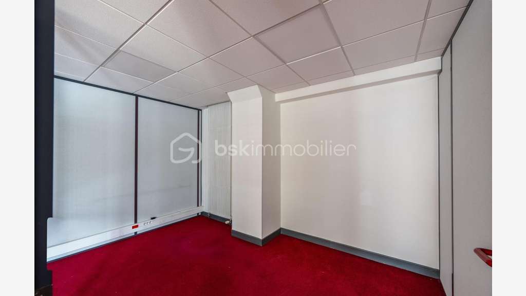 AV local commercial / bureaux 200m² à Châteauroux