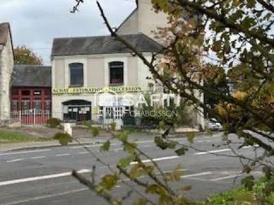 AV local antiquaire 114m² à Châtellerault bon empl