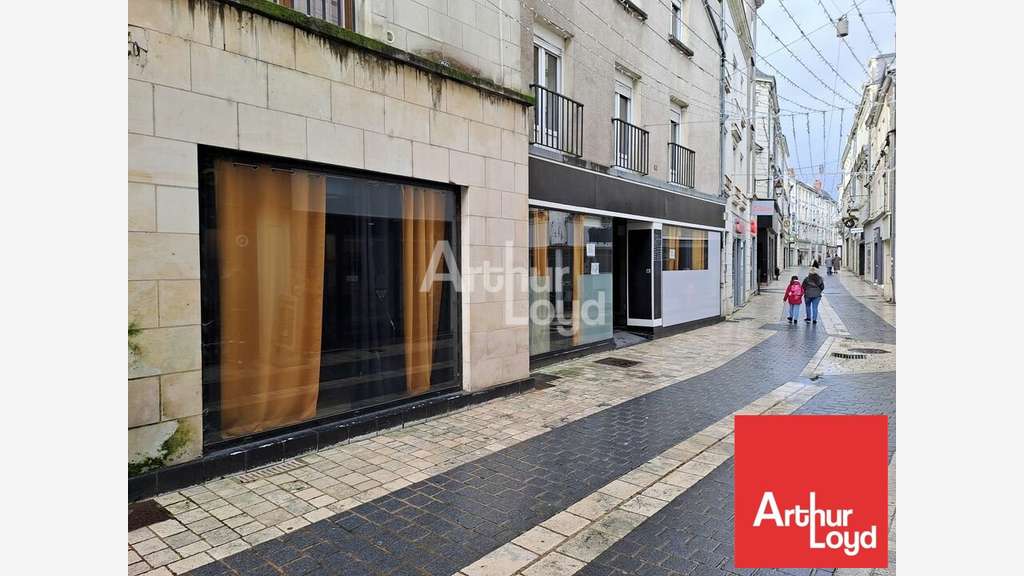 Local 148m² à vendre rue piétonne de Châtellerault