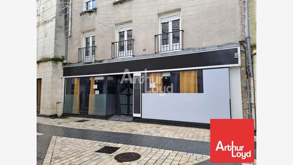 Local 148m² à vendre rue piétonne de Châtellerault
