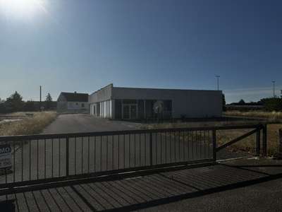 Vente bâtiment de 600m² en za Chatenoy le Royal