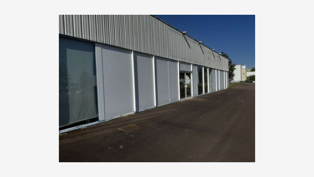 Vente bâtiment de 600m² en za Chatenoy le Royal