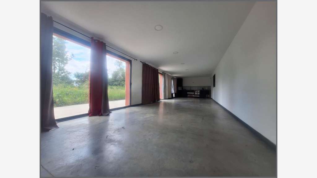 Vente site rare pour projet loisirs ou sportif 01