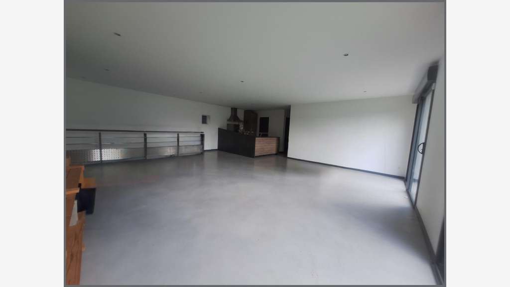Vente site rare pour projet loisirs ou sportif 01