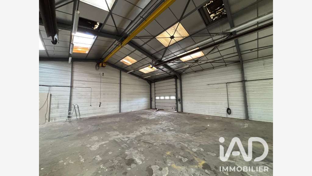 Vente local commercial 773m² à Châtillon-sur-Loire