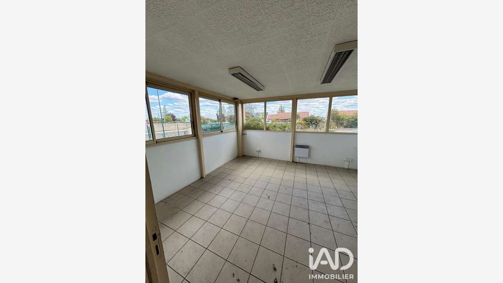Vente local commercial 773m² à Châtillon-sur-Loire
