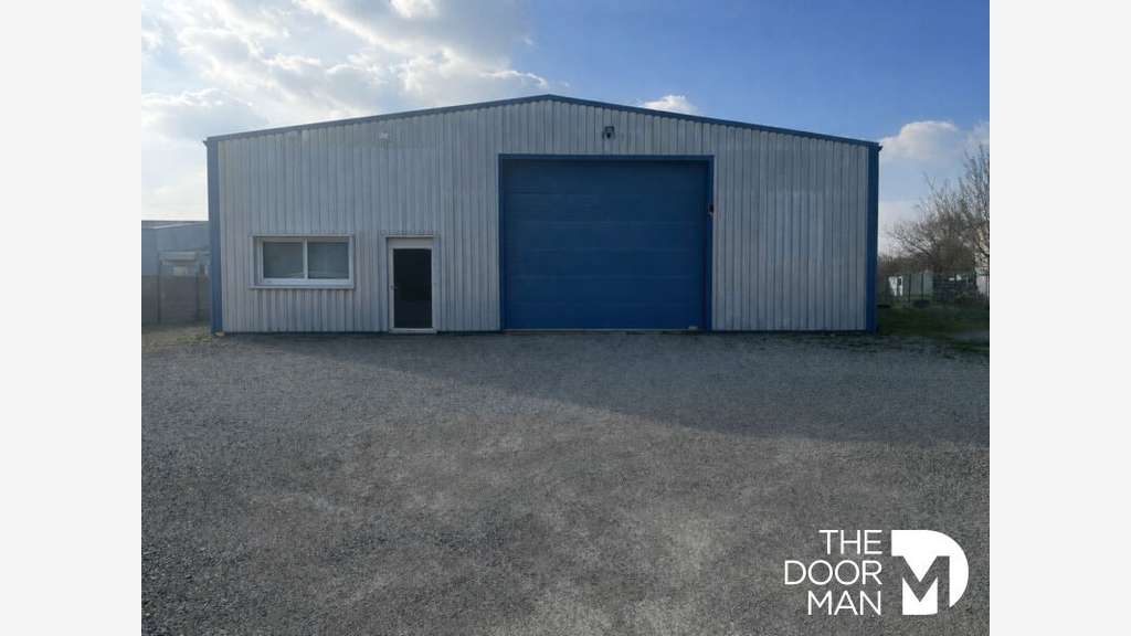 Vente locaux commerciaux 470m² à Chaumes en Retz