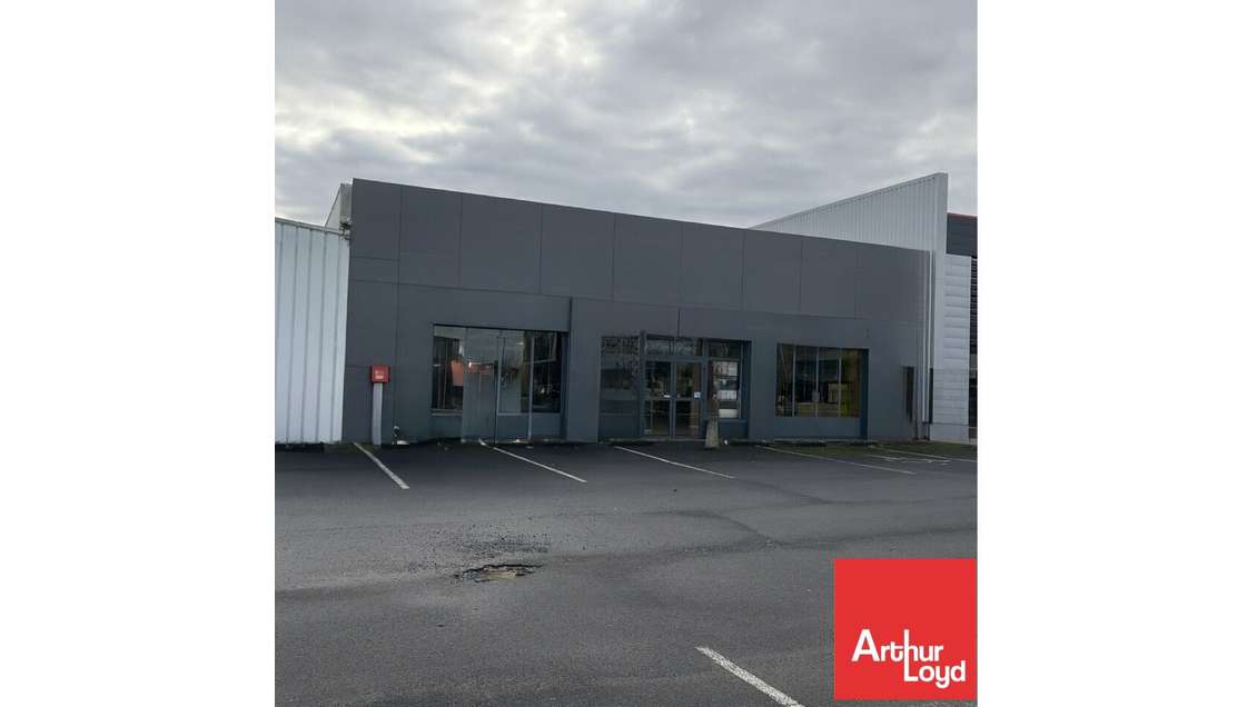 AV cellule commerciale 290m² Chauray Mendes France
