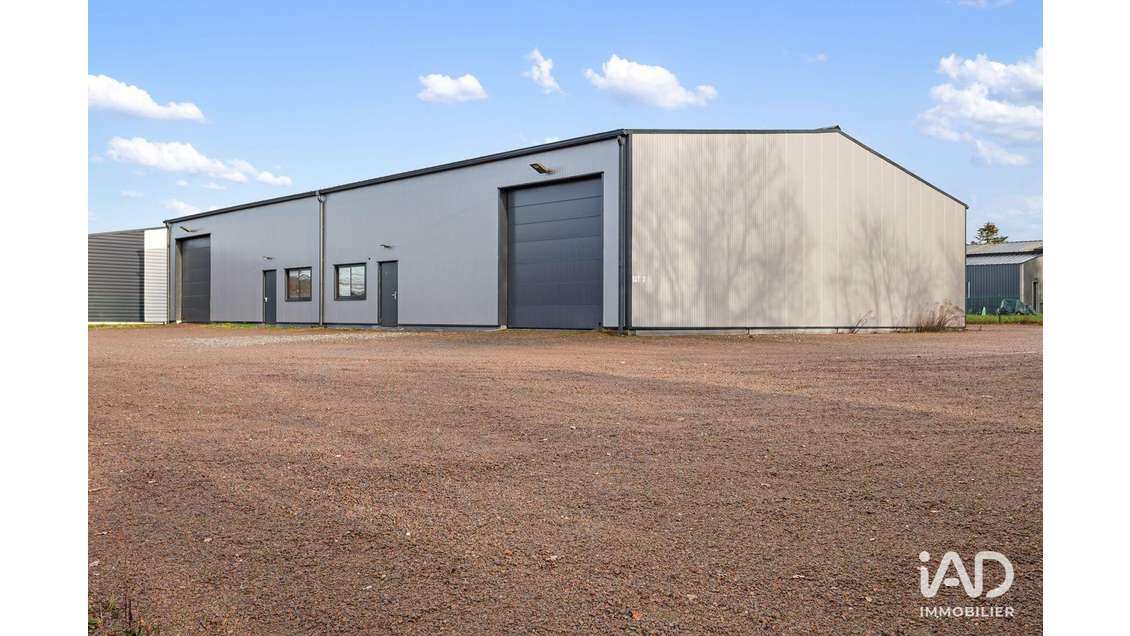 Murs commerciaux à Chauvé