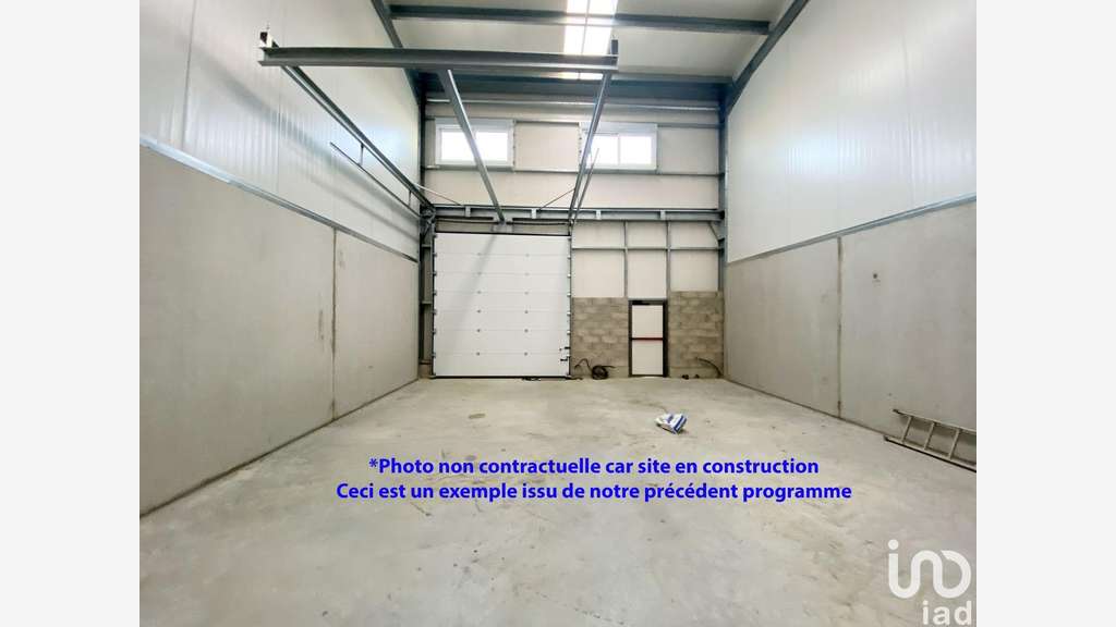 Local commercial à Chevry-Cossigny